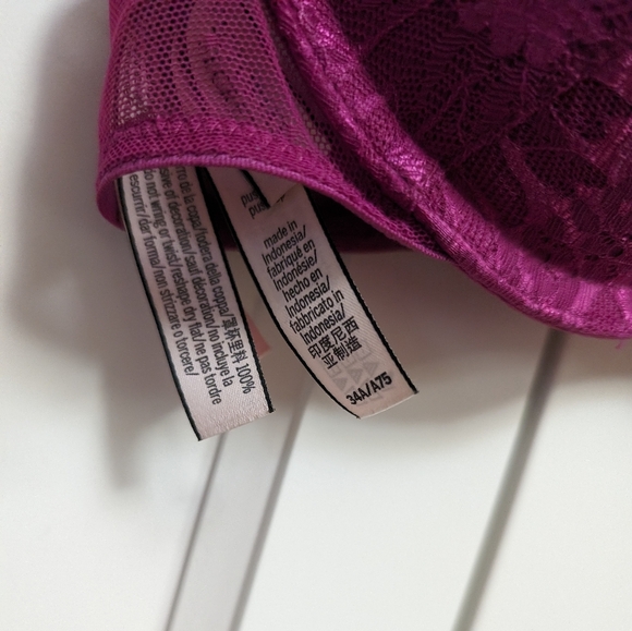 Victoria Secret Front Close Bras - Size 32A - Picture 7 of 7